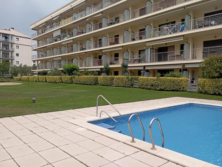 Apartamento En Primera Linea De Mar Росес Екстериор снимка