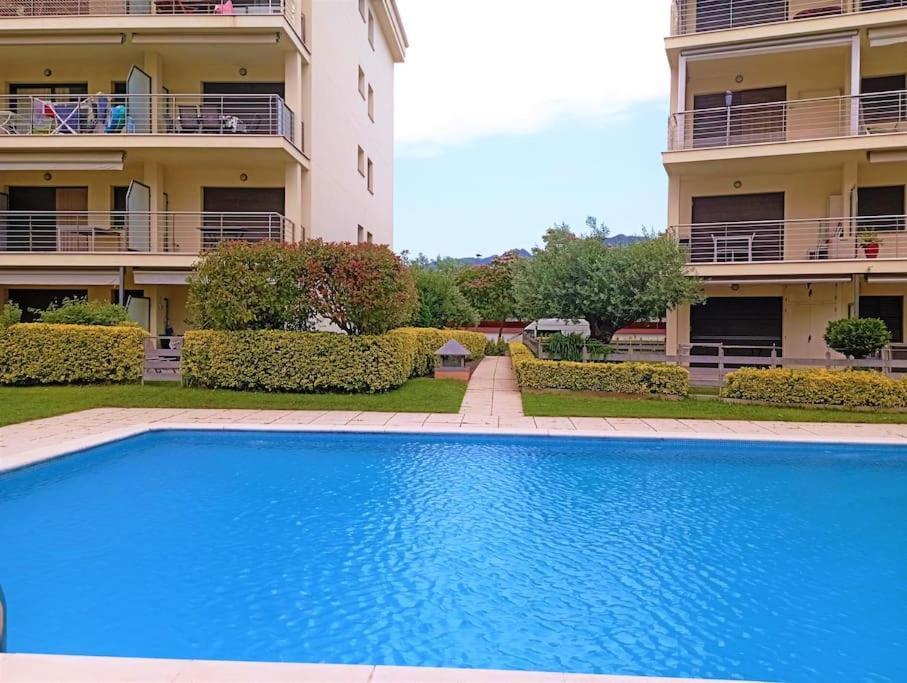 Apartamento En Primera Linea De Mar Росес Екстериор снимка